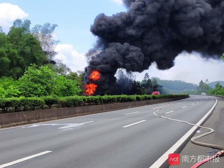 京珠高速最新车祸爆炸，京珠高速突发爆炸事故